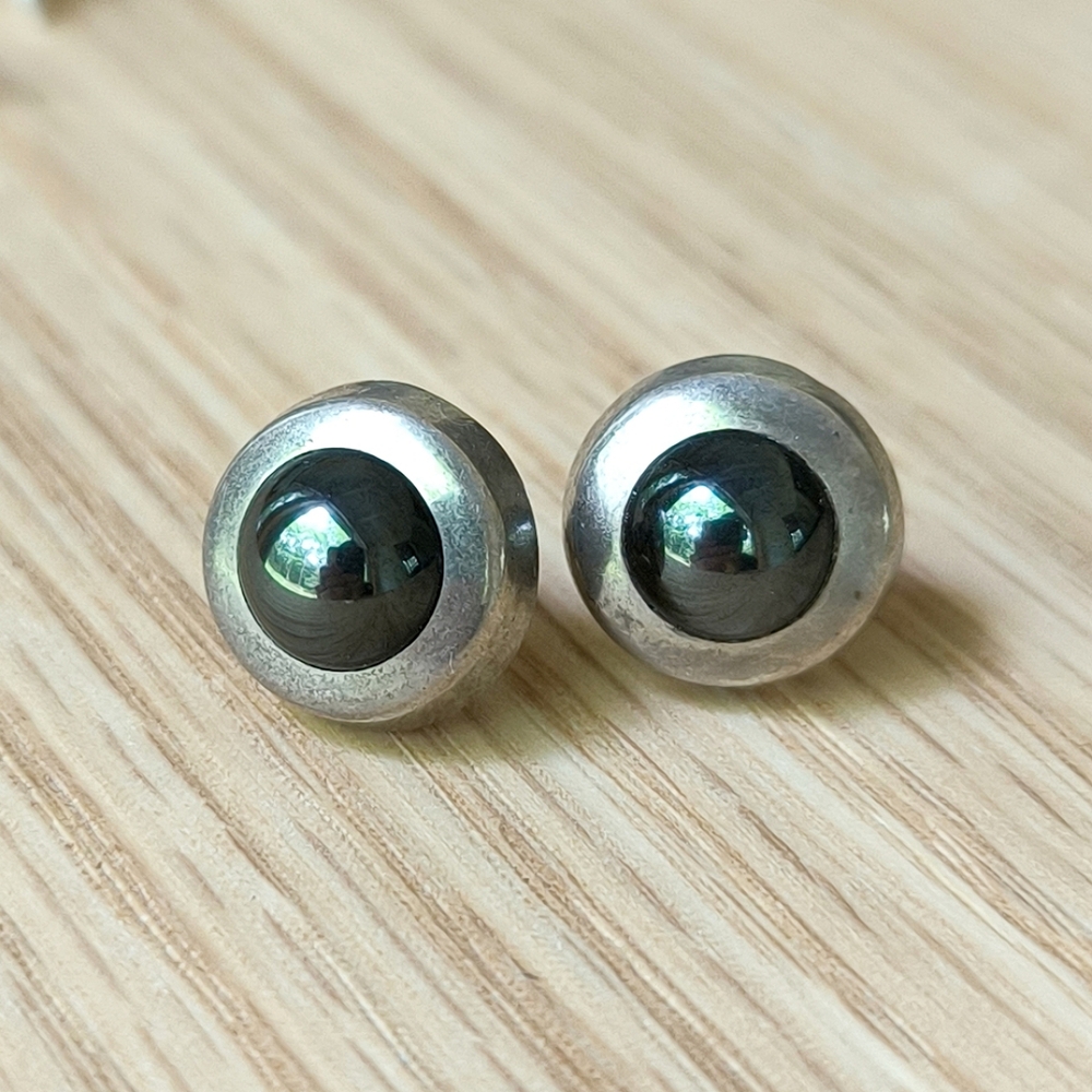 Taxco vintage sterling silver and hematite (?) stud earrings